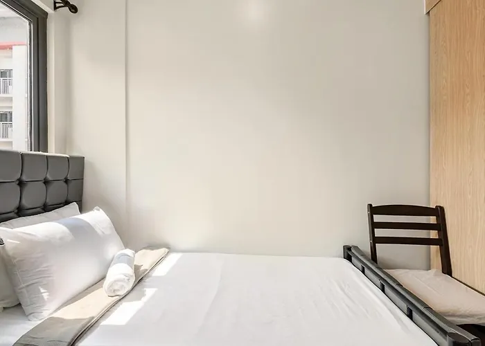 Near Sm Bf & Shopwise Slex Accessible 2br For 4 Apartamento Manila